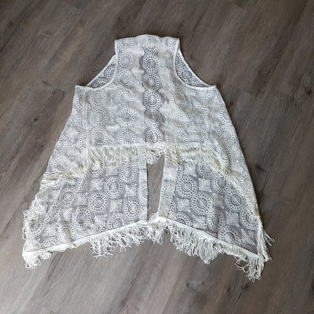 NWT Hollister Hi-low Fringed Vest - Picture 3 of 4